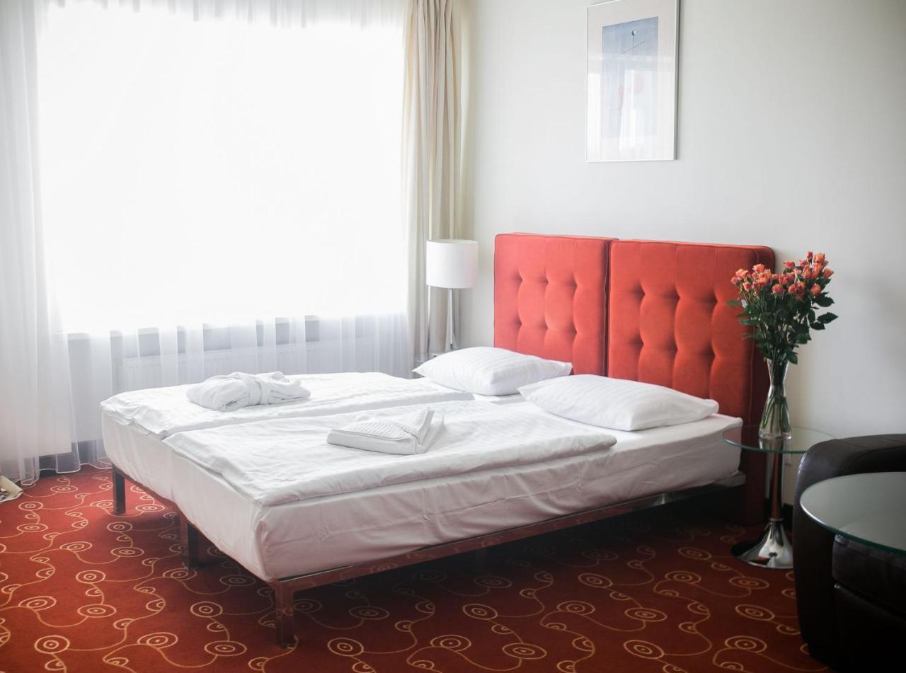 Hotel Dona Kaliningrado Esterno foto